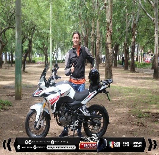 PRUEBA DE MANEJO - BENELLI TRK 251