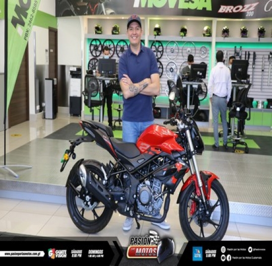 PRUEBA DE MANEJO BENELLI TNT 25N