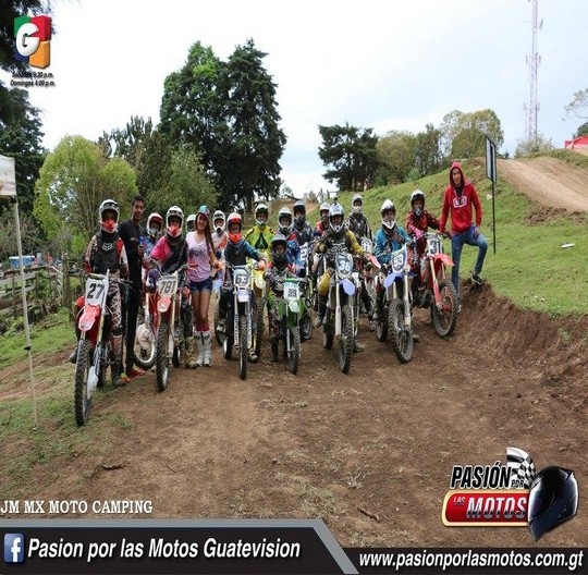 CAMPAMENTO CON EL CAMPEON NACIONAL DE MOTOCROSS