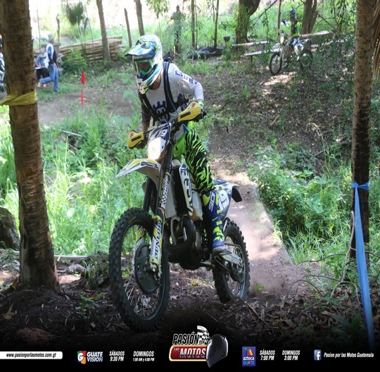 AGOTADORA TERCERA FECHA DEL ENDURO NACIONAL