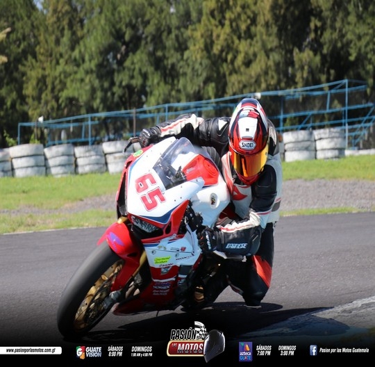 TRACK DAY YAMAHA CON LOS MOTOCLUBES MÁS RÁPIDOS