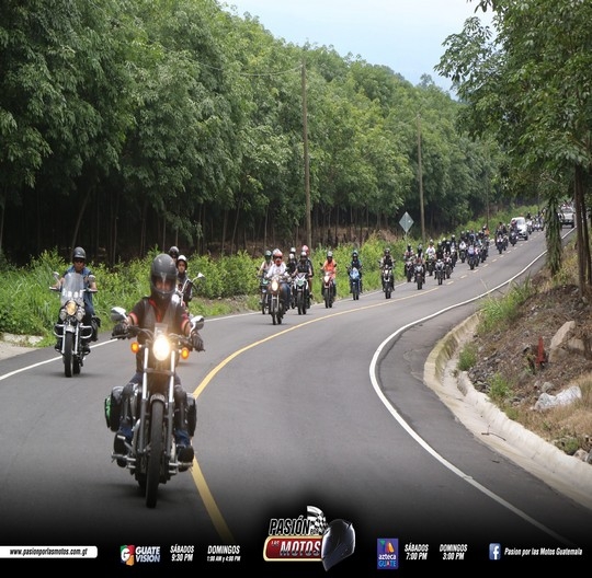 MÁS DE 150 BIKERS EN LA CARAVANA EN HONOR A SAN JUAN BAUTISTA