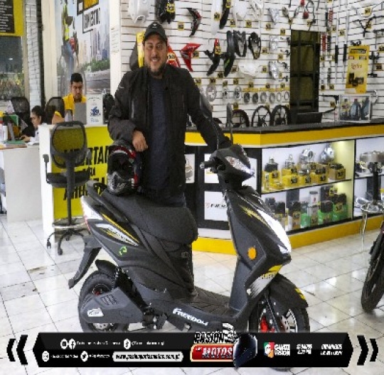 PRUEBA DE MANEJO FREEDOM E-SPACE 125cc